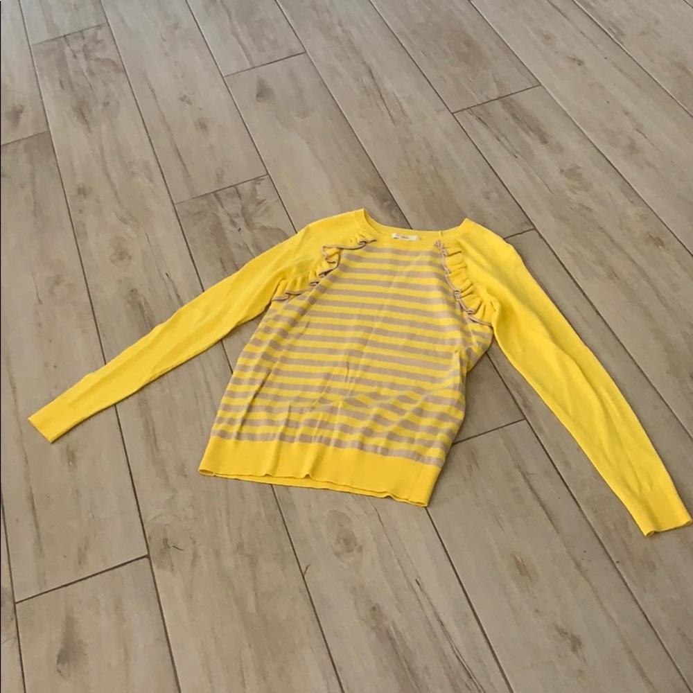 1901 fitted striped yellow/cream top w/ ruffles